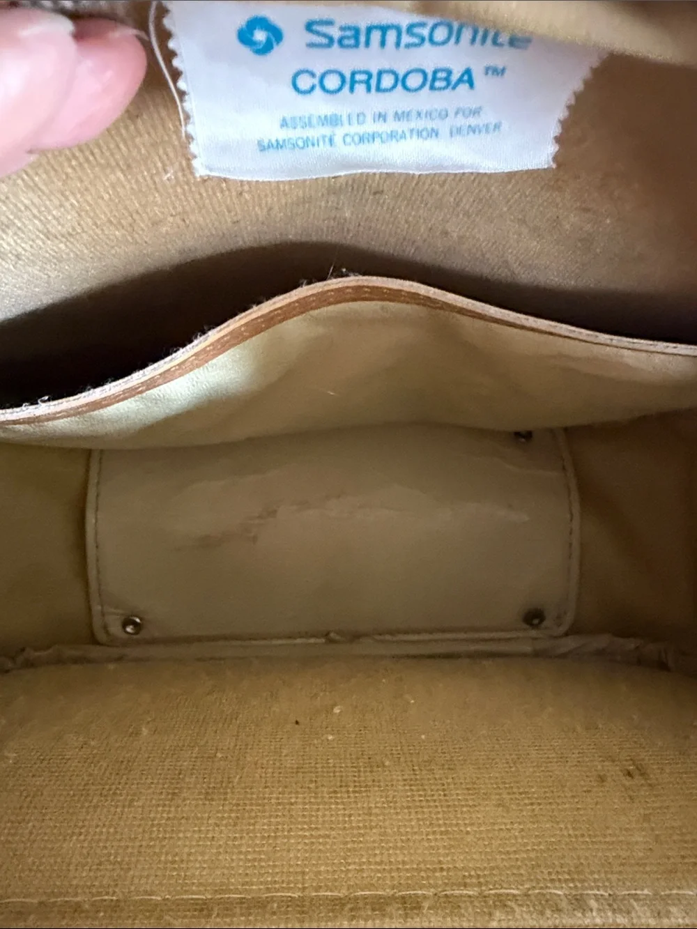 Samsonite Cordoba Messenger Bag
